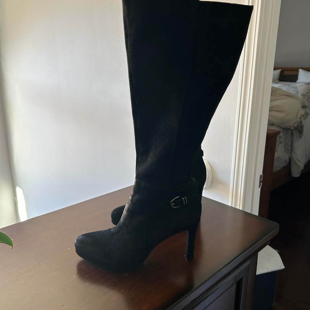 Black dress boots